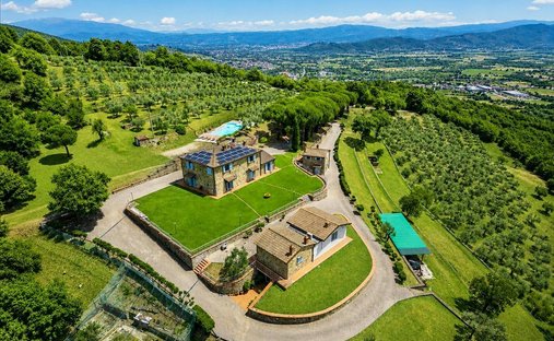 Casa di campagna a Civitella in Val di Chiana, Toscana, Italia 1