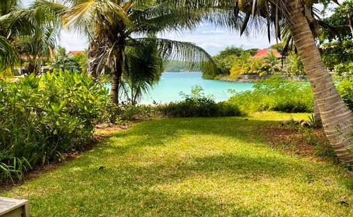 Apartment in Providence, Seychelles 1