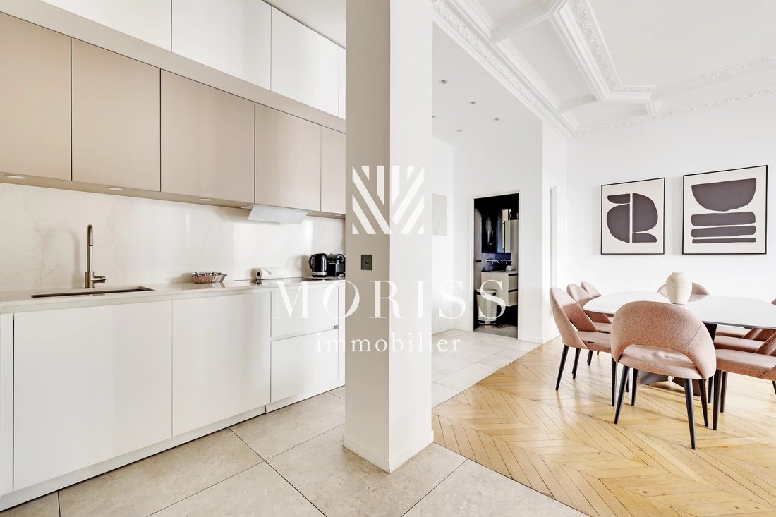 Apartment in Porte Dauphine, Paris 16e Arrondissement, Paris 4 - 18869599