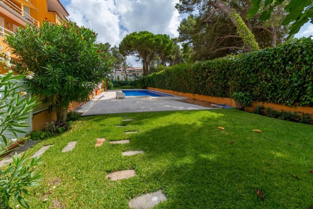 Apartment in Cascais e Estoril, Lisbon, Portugal 1 - 18869319