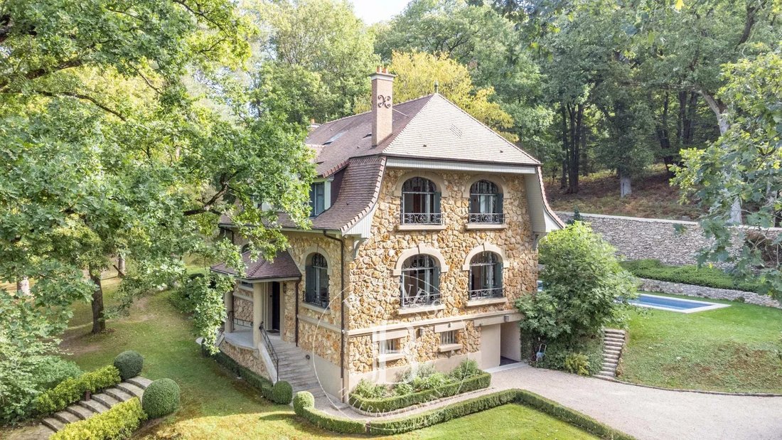 House in Senlisse, Ile-de-France, France 1 - 18869691