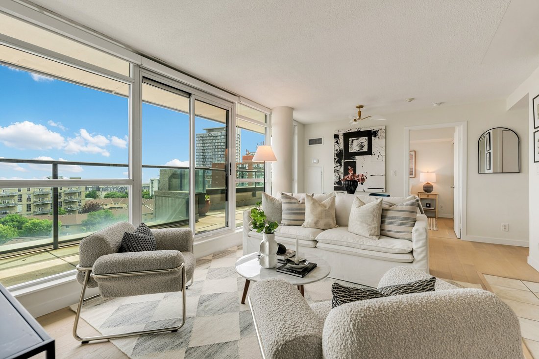 Condo in Toronto, Ontario, Canada 4 - 18869384