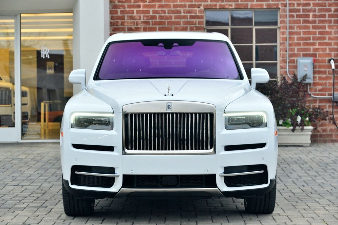 Suv in Beverly Hills, CA, United States 5 - 18869649