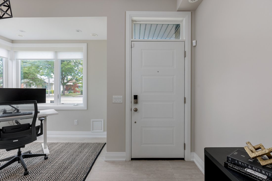 Townhouse in Toronto, Ontario, Canada 3 - 18869679