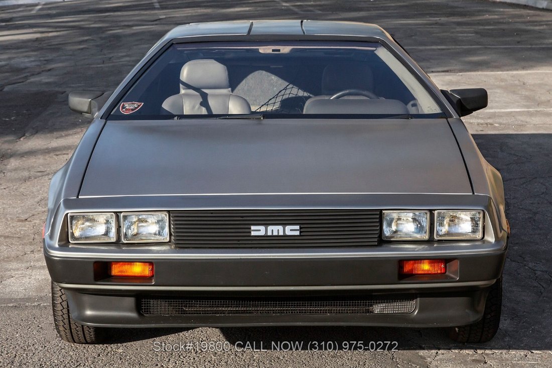 DeLorean DMC-12 in Los Angeles, CA 2 - 18869566
