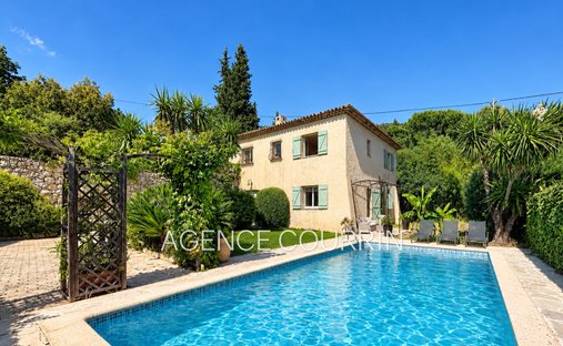 Villa in Grasse, Provence-Alpes-Côte d'Azur, France 1