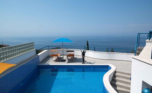 Villa in Blizikuće, Budva Municipality, Montenegro 1