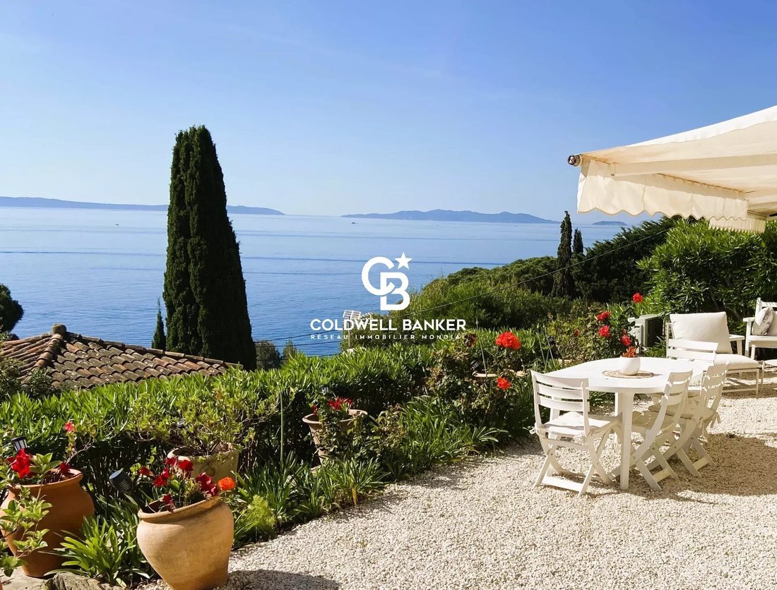 Apartment in Le Lavandou, Provence-Alpes-Côte d'Azur, France 1 - 18437998