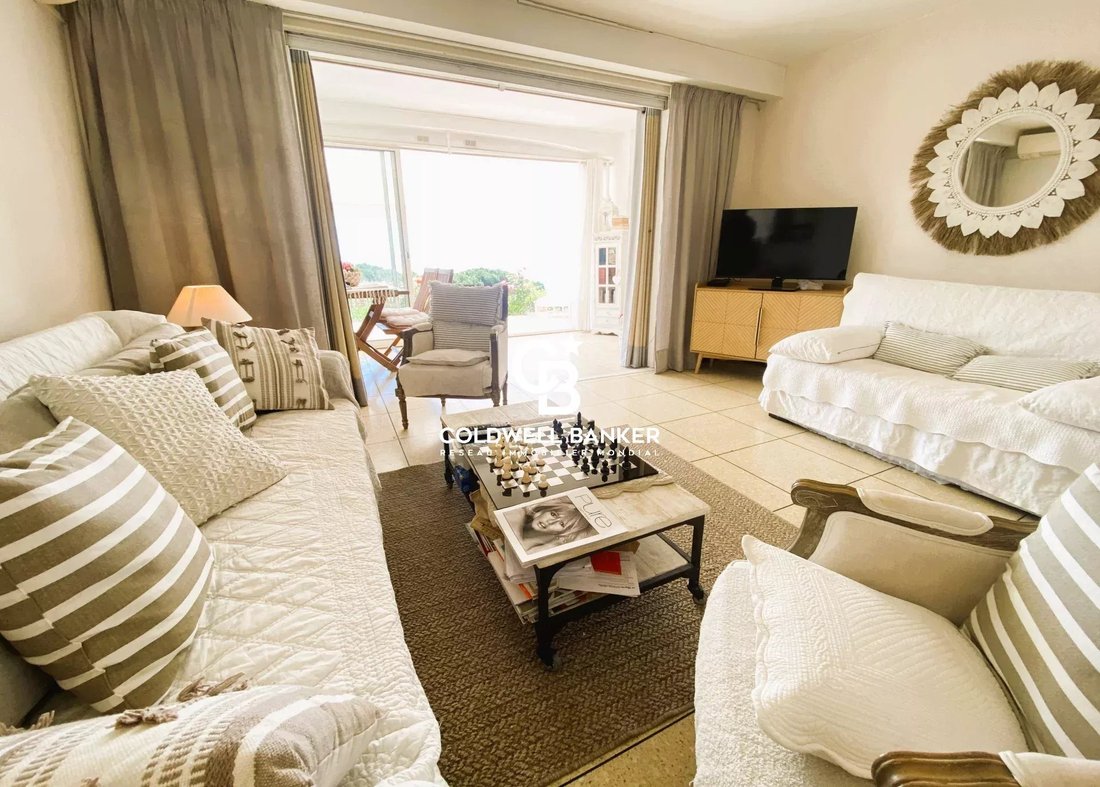 Apartment in Le Lavandou, Provence-Alpes-Côte d'Azur, France 5 - 18437998
