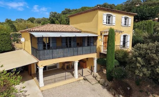 House in Cotignac, Provence-Alpes-Côte d'Azur, France 1