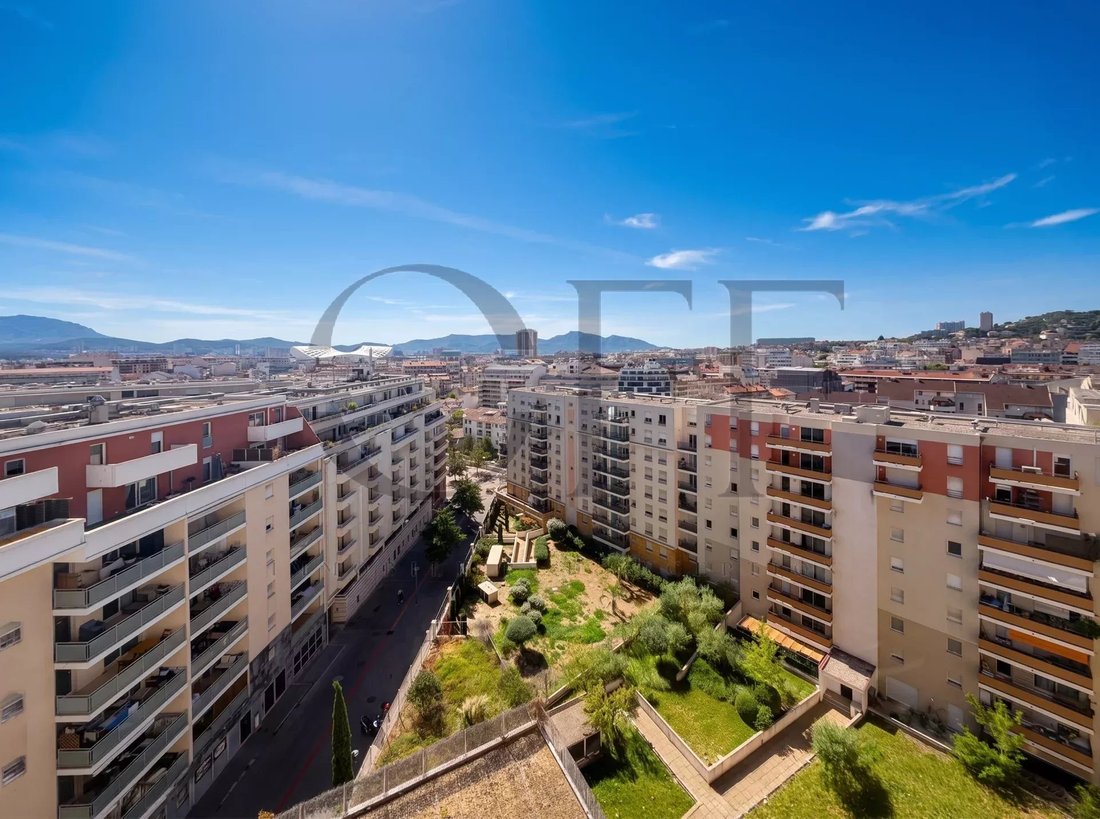 Apartment in Menpenti, 10e Arrondissement, Marseille 2 - 17255947