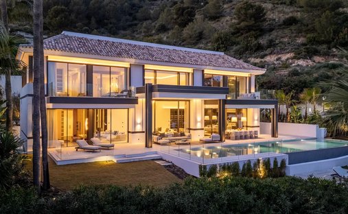 Villa a Cascada de Camoján, Sierra Blanca, Marbella 1