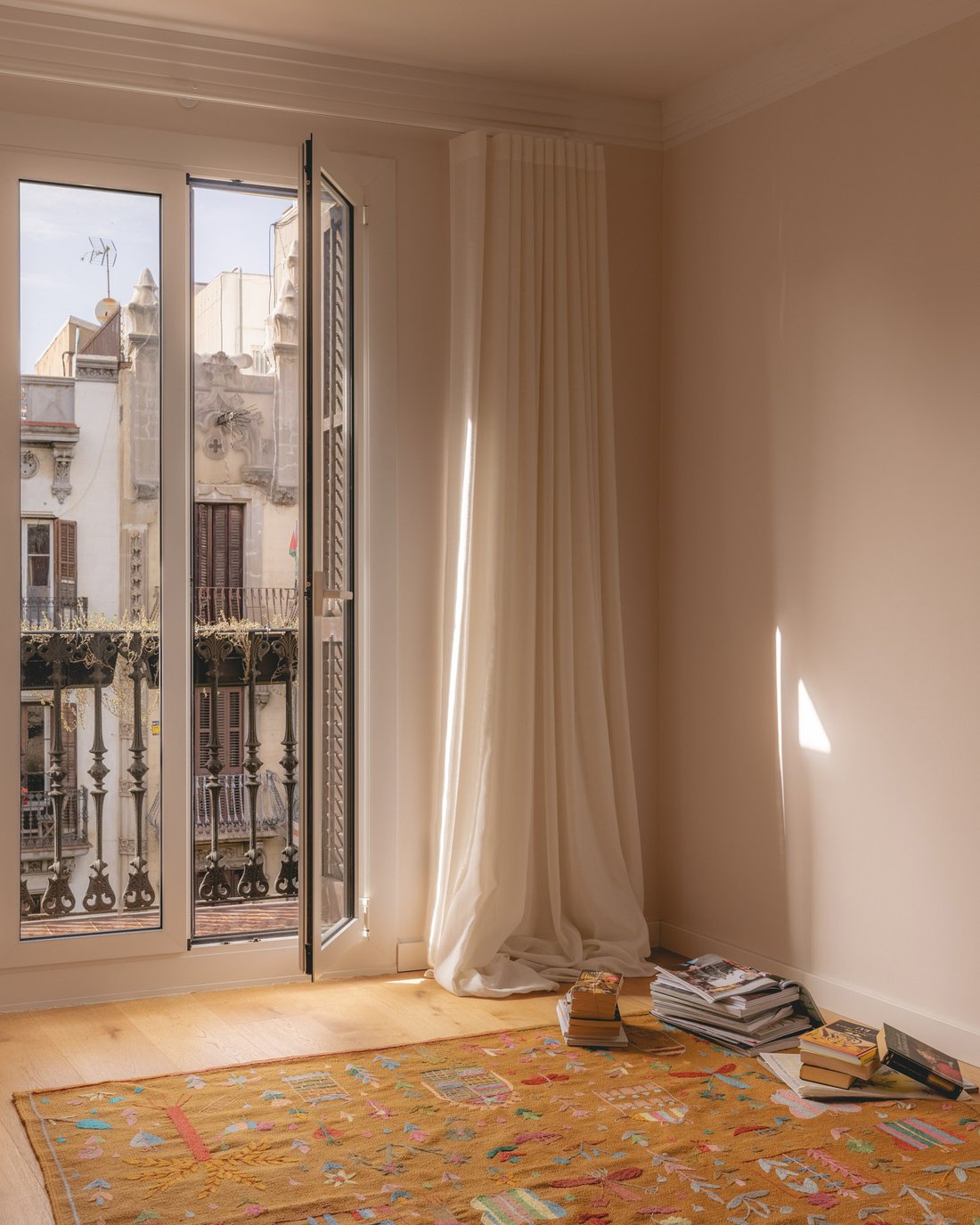 Apartment in Eixample, Barcelona, Spain 2 - 18870058