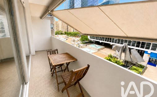 Apartment in Gambetta, Courbevoie, France 1