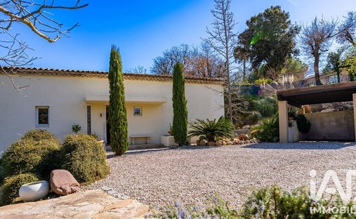 House in La Motte, Provence-Alpes-Côte d'Azur, France 1