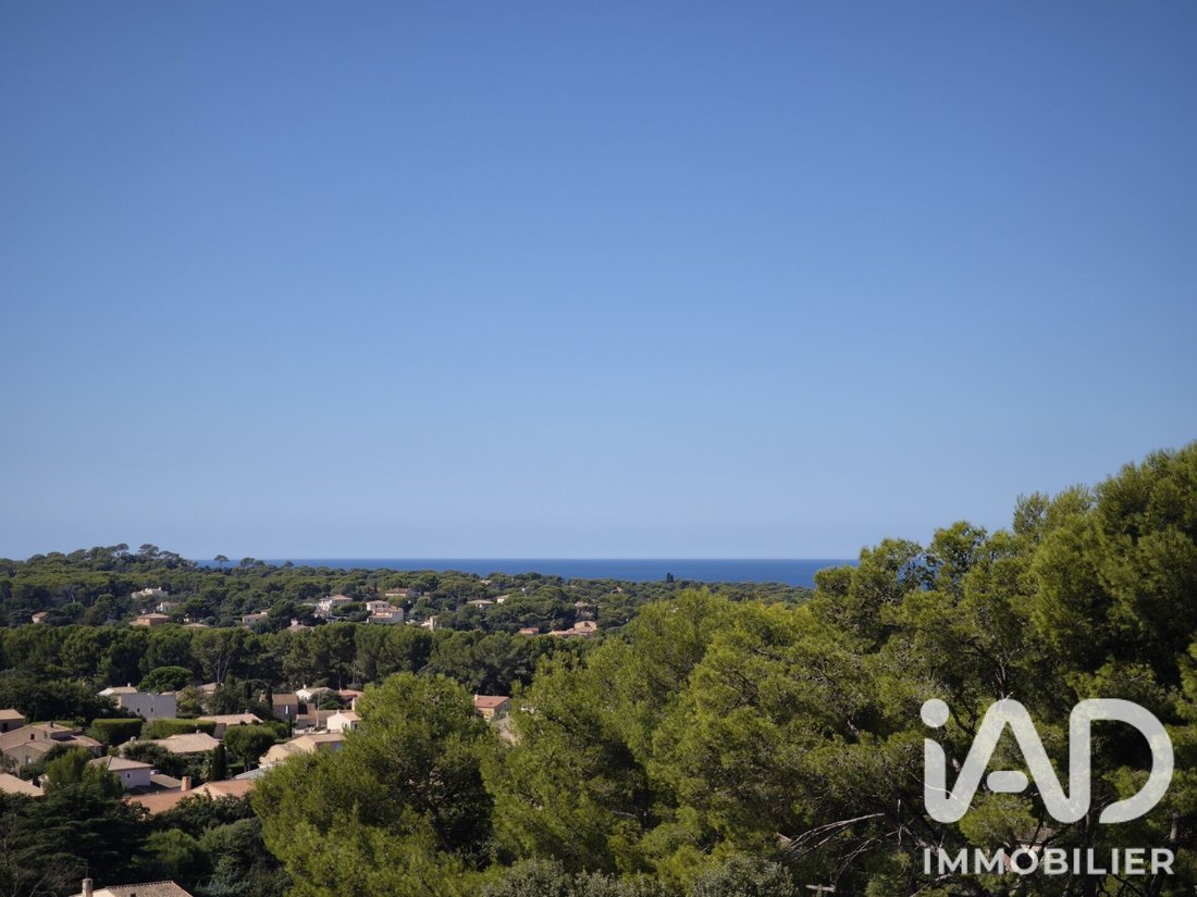 House in Six-Fours-les-Plages, Provence-Alpes-Côte d'Azur, France 3 - 18872203