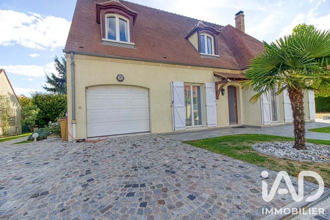 Casa en San Prix Centre, Saint-Prix, Francia 2 - 18262299
