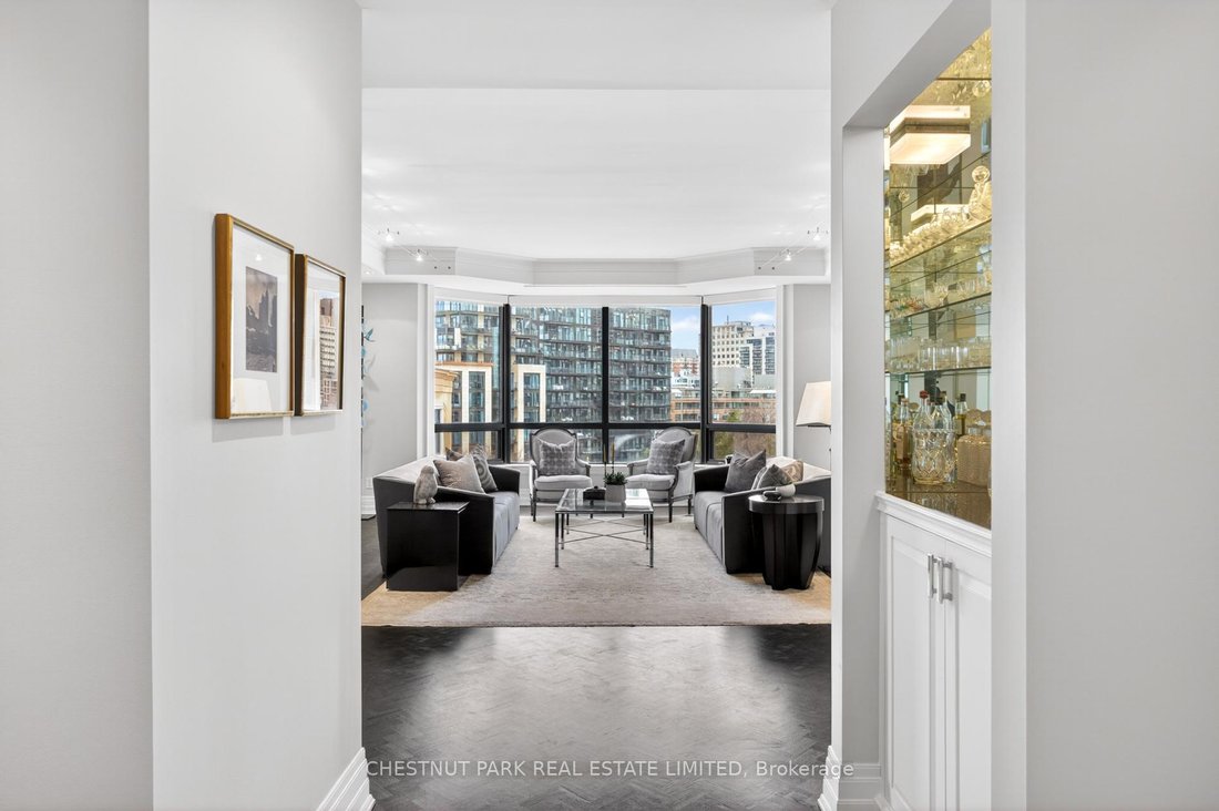 Apartment in Toronto, Ontario, Canada 5 - 18869920