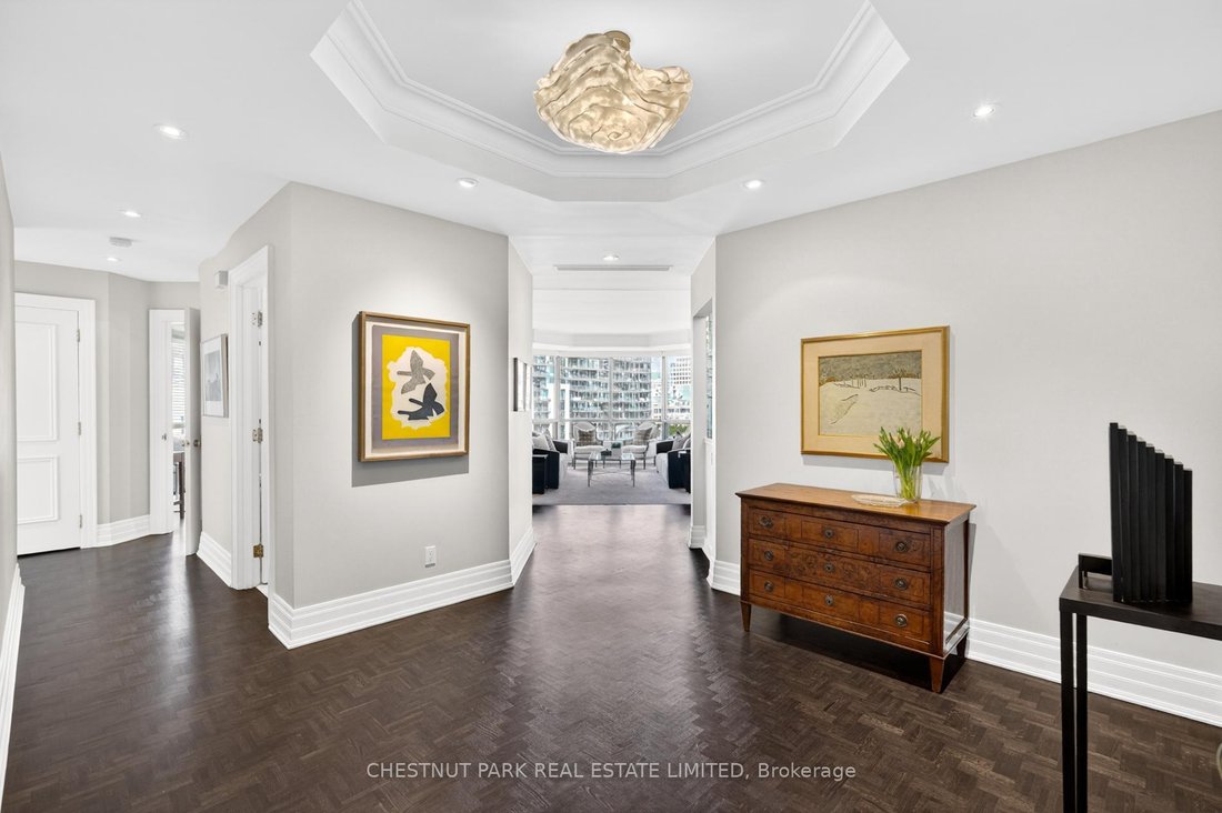 Apartment in Toronto, Ontario, Canada 4 - 18869920