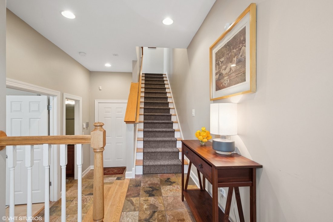 Villa in Evanston, Illinois, United States 2 - 18869814