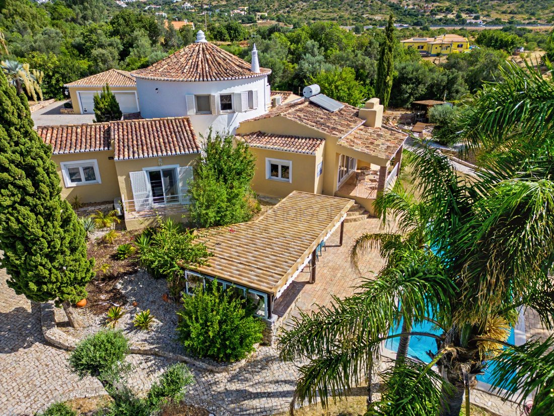 Casa en Santa Bárbara de Nexe, Algarve, Portugal 1 - 18869737