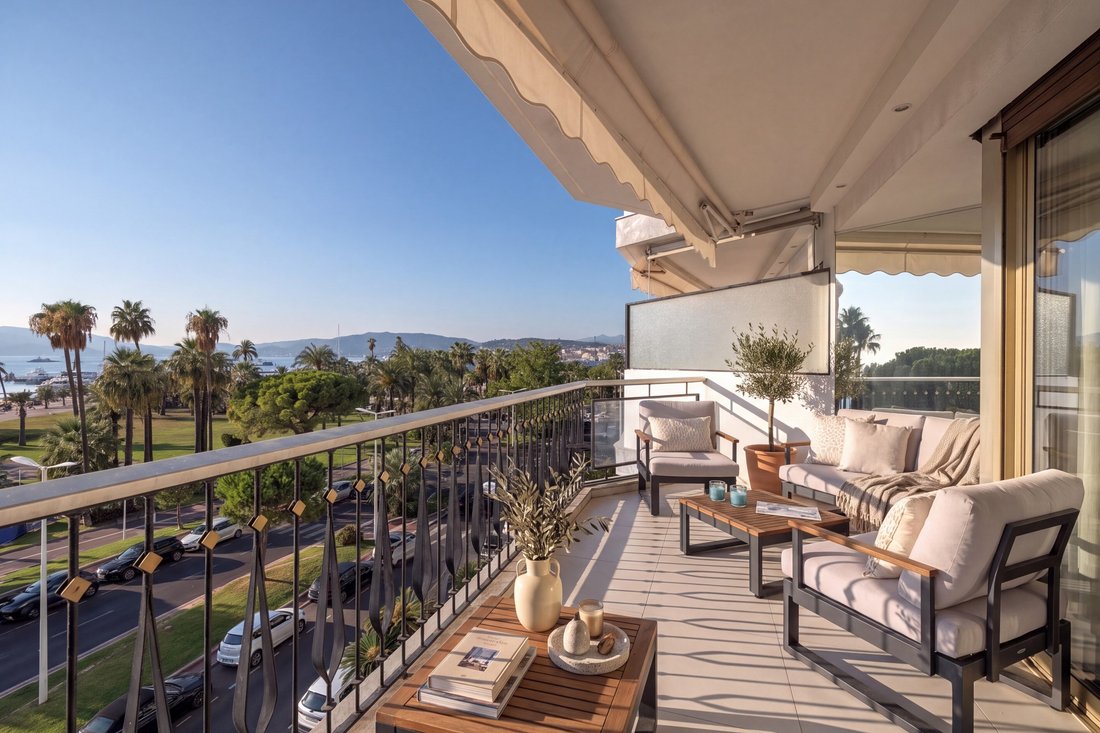 Apartment in Saint Nicolas, Cannes, France 1 - 18869964