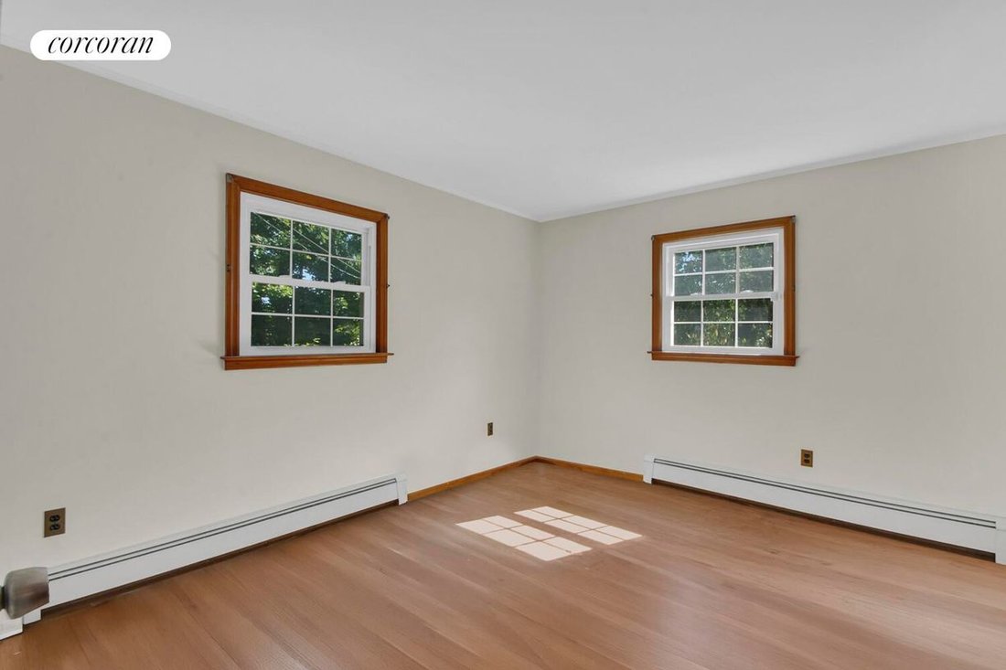 Rocky Point, New York, United States 5 - 18869921