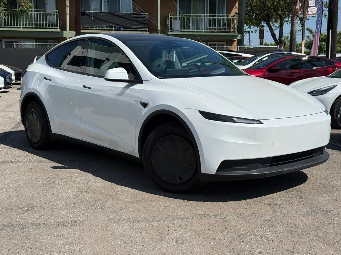 Suv in Azusa, CA, United States 1 - 18870065