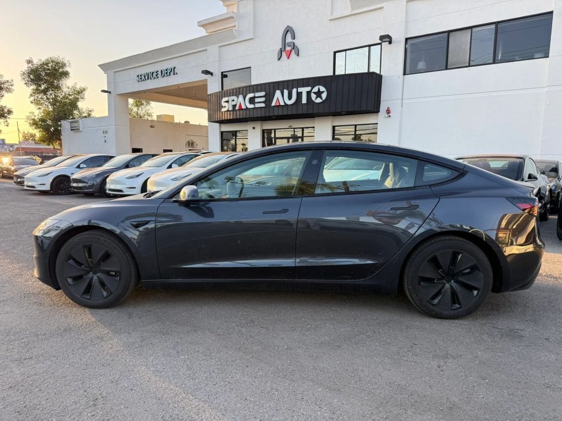 Sedan in Azusa, CA, United States 4 - 18870053