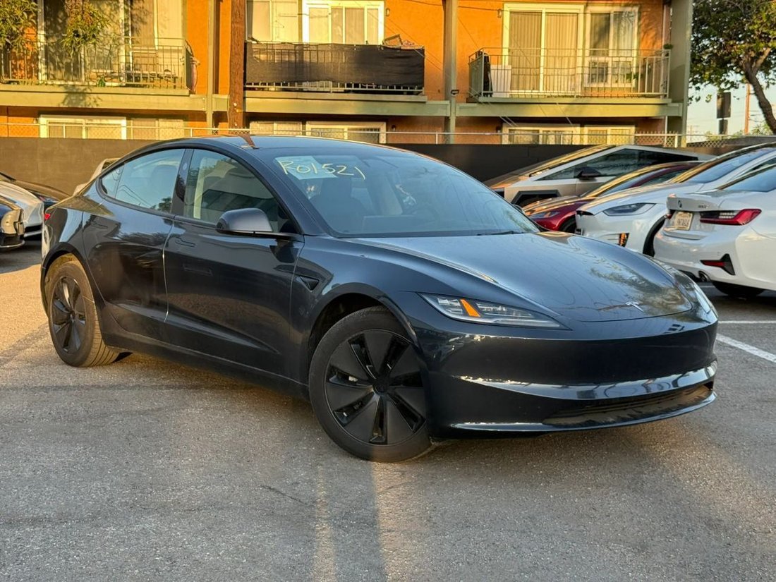 Sedan in Azusa, CA, United States 1 - 18870053