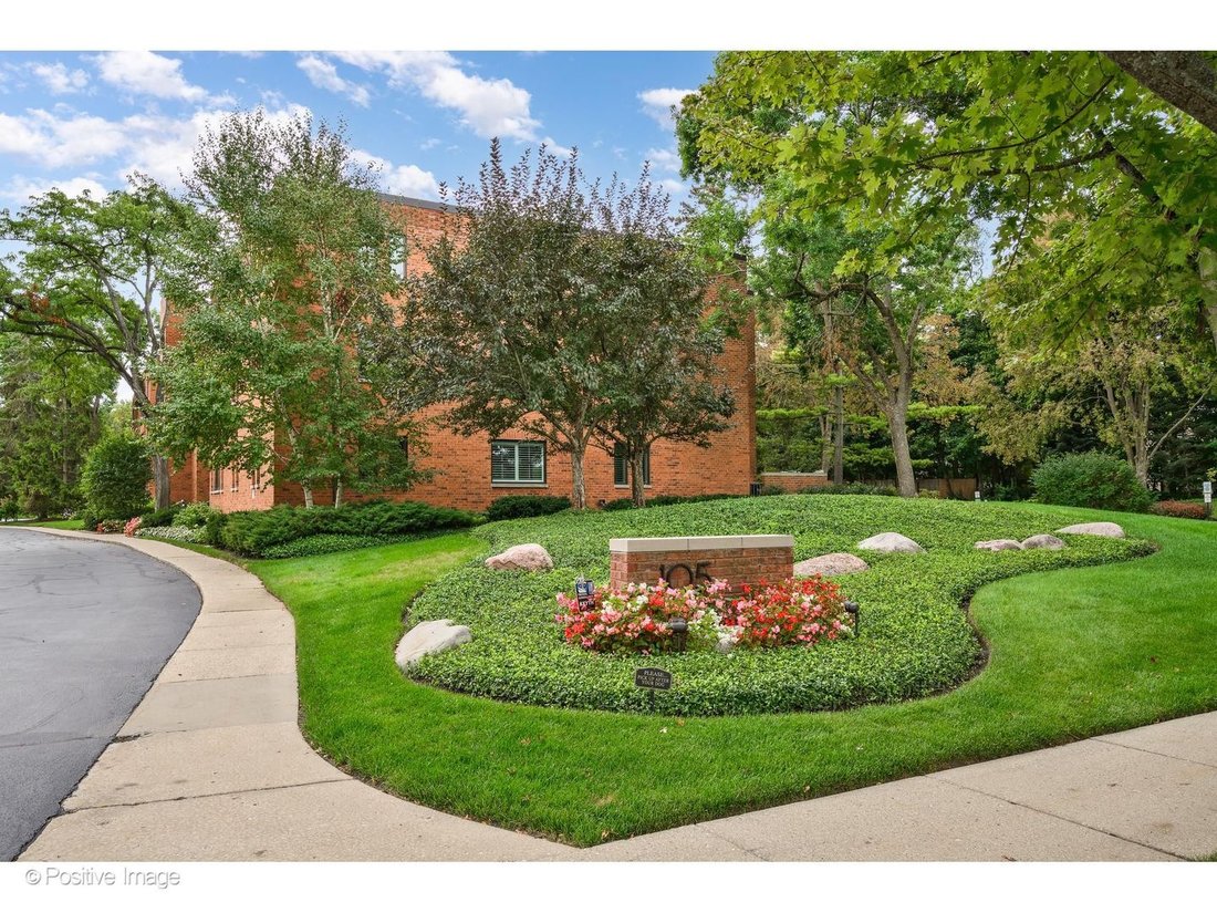 Condo in Lake Bluff, Illinois, United States 1 - 18869859