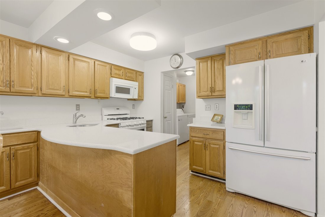 Townhouse in Morris Township, New Jersey, United States 5 - 18870283