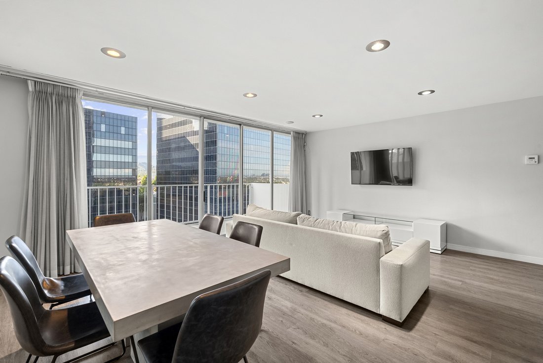 Condo in Los Angeles, California, United States 4 - 18870225