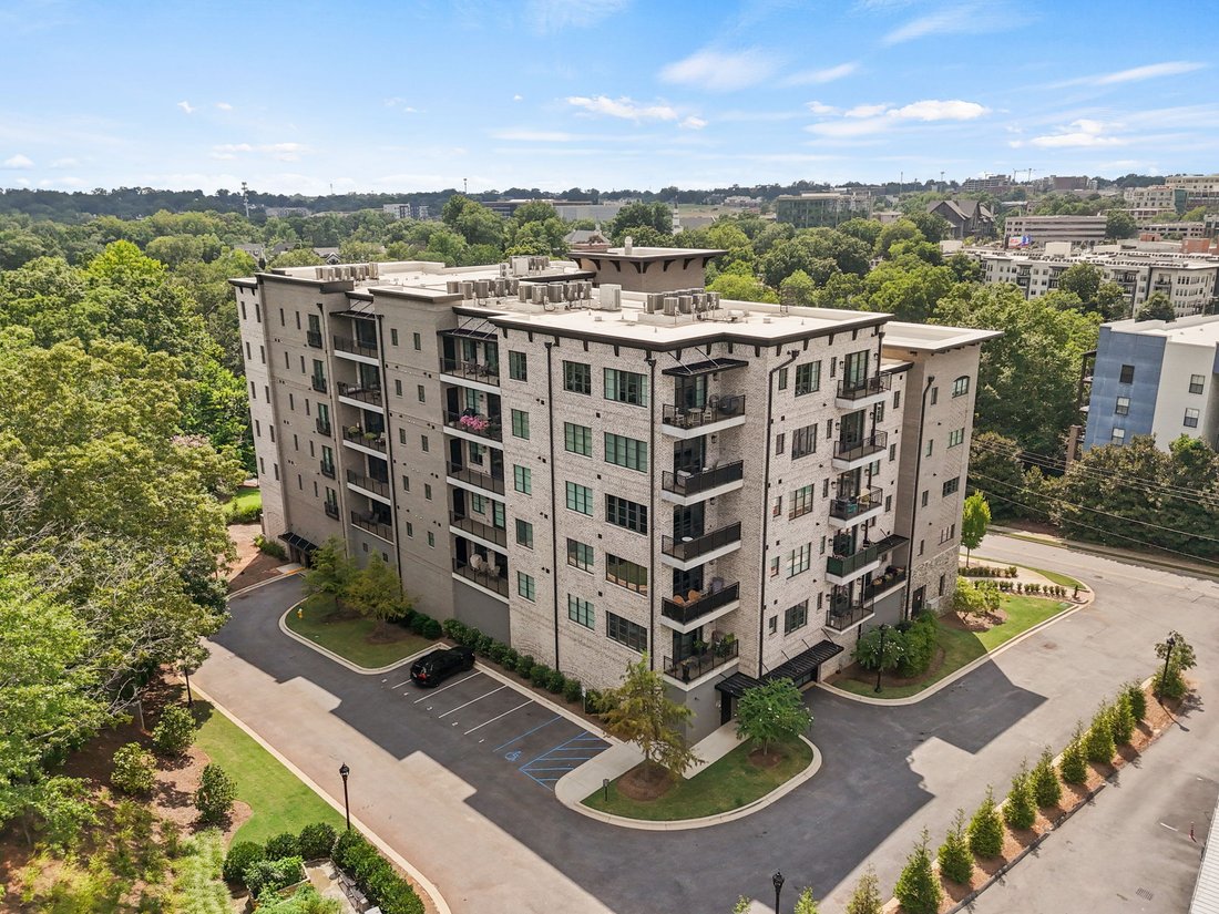 Condo in Greenville, South Carolina, United States 3 - 18870326