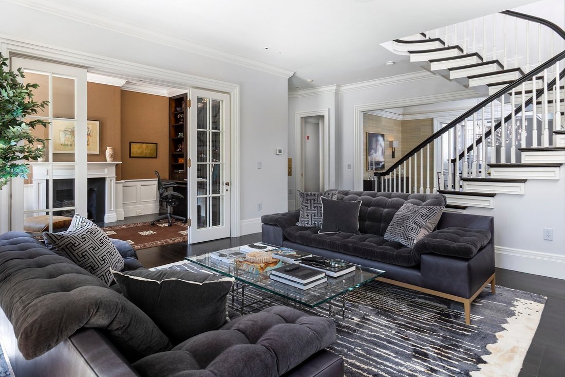 Condo in Boston, Massachusetts, United States 3 - 18870373