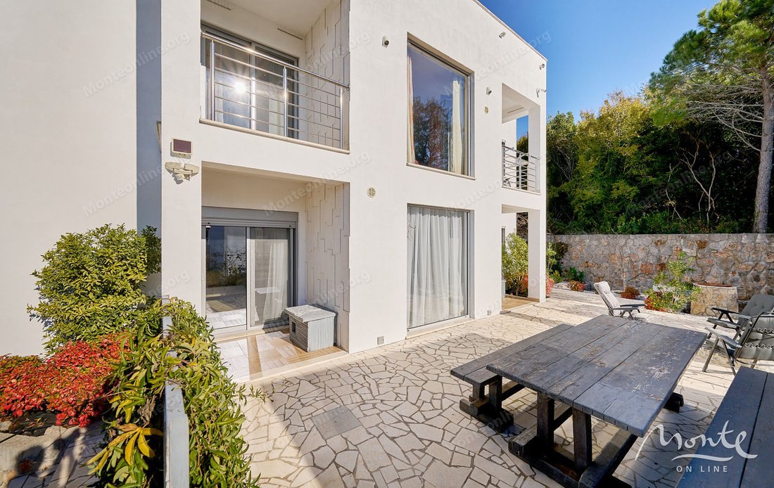 Villa in Krimovica, Kotor Municipality, Montenegro 1 - 18870391