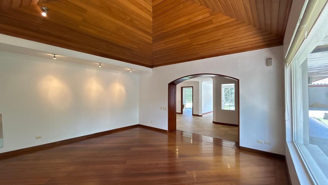 House in Quito, Pichincha, Ecuador 4 - 18874976