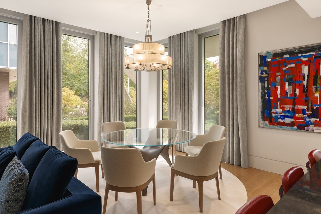 Apartment in Holland Park, Kensington And Chelsea, England 4 - 14699646
