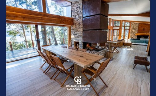 Townhouse in Villa La Angostura, Neuquen, Argentina 1