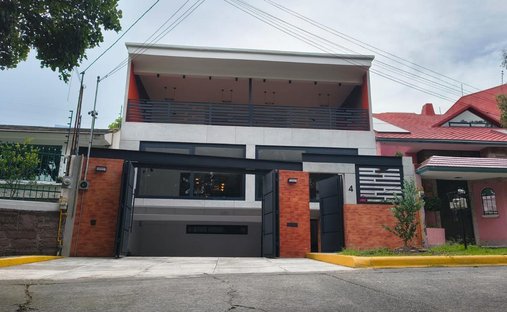 House in Naucalpan de Juárez, State of Mexico, Mexico 1