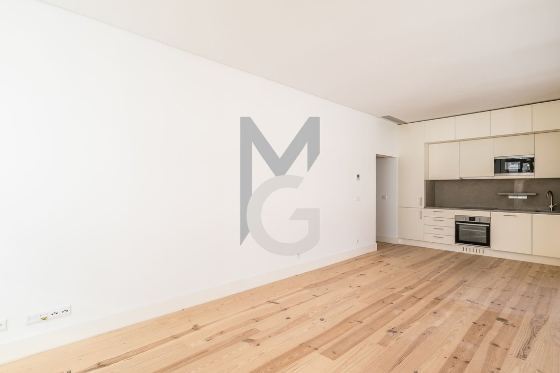 Apartment in Misericordia, Lisbon, Portugal 3 - 18875035