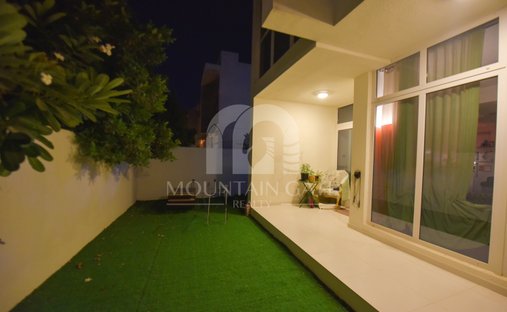 Townhouse en Damac Hills 2, Dubái, Emiratos Árabes Unidos 1