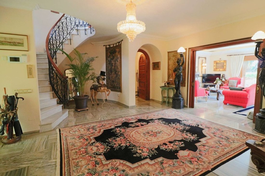Villa en Estepona, Andalucía, España 2 - 18871784