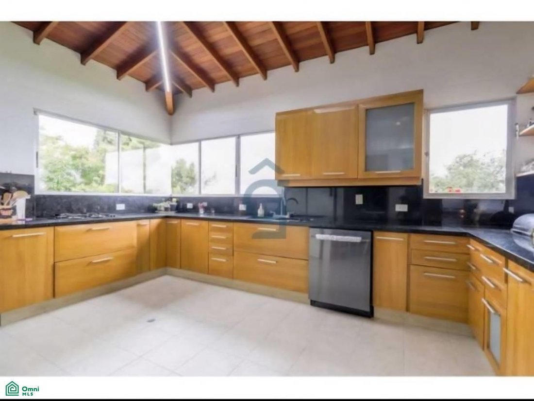 Casa en Envigado, Antioquia, Colombia 5 - 17731403