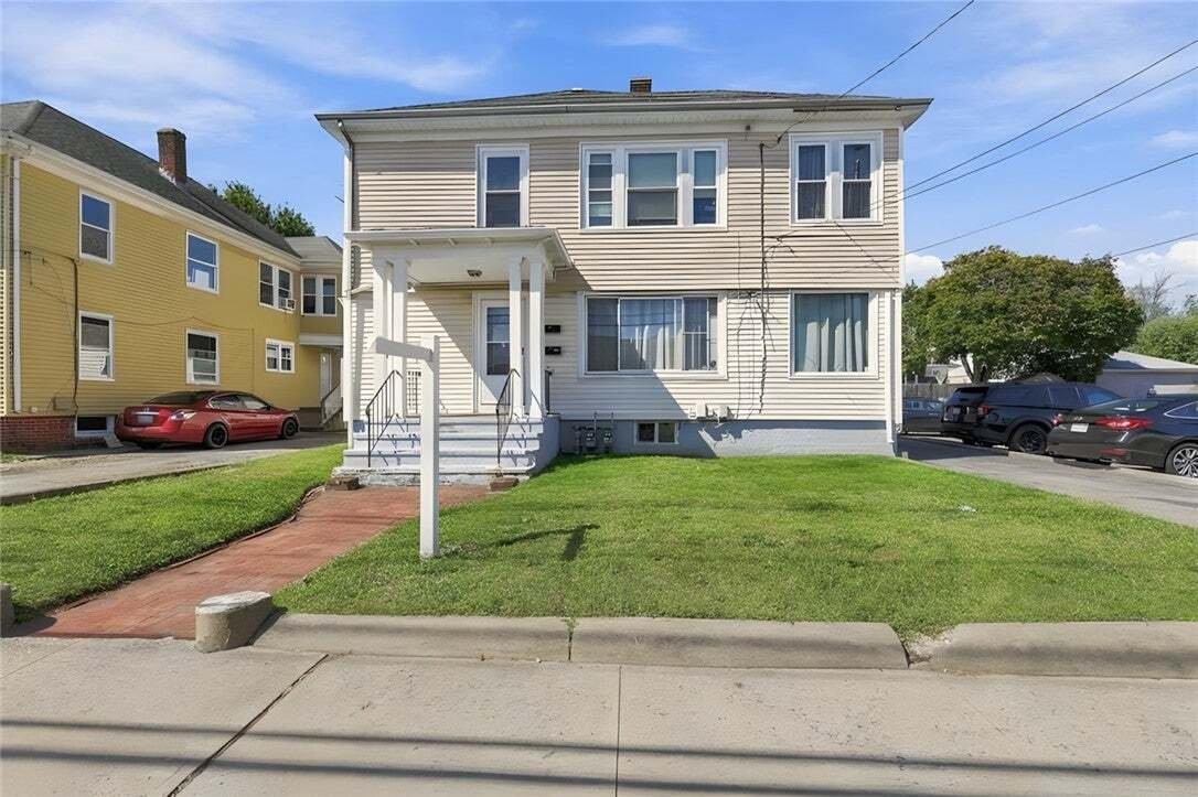 Pawtucket, Rhode Island, United States 2 - 18873745