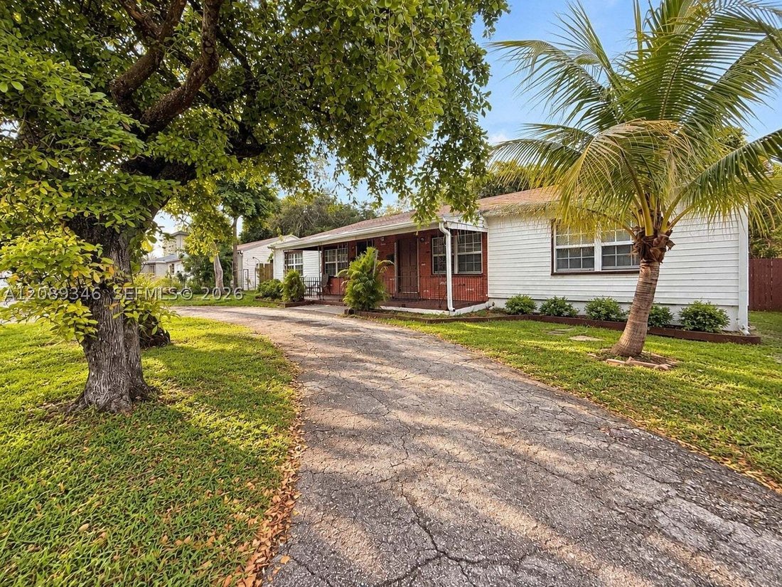 House in Miami, Florida, United States 3 - 18870705