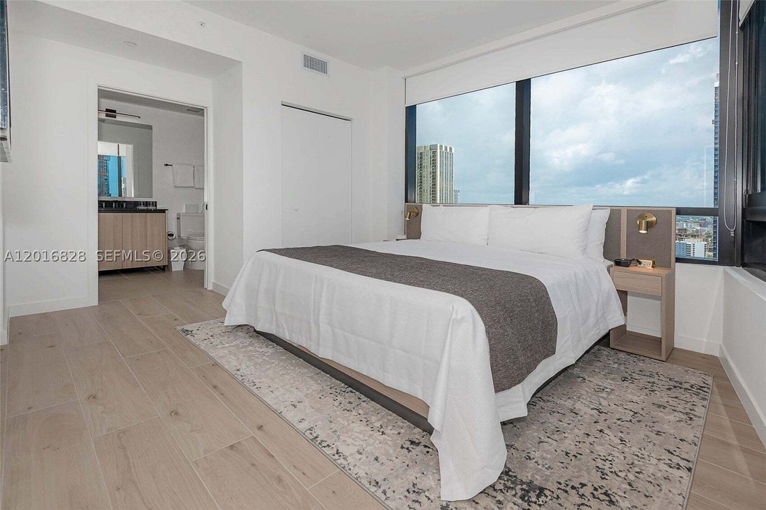 Condo in Miami, Florida, United States 3 - 17925315