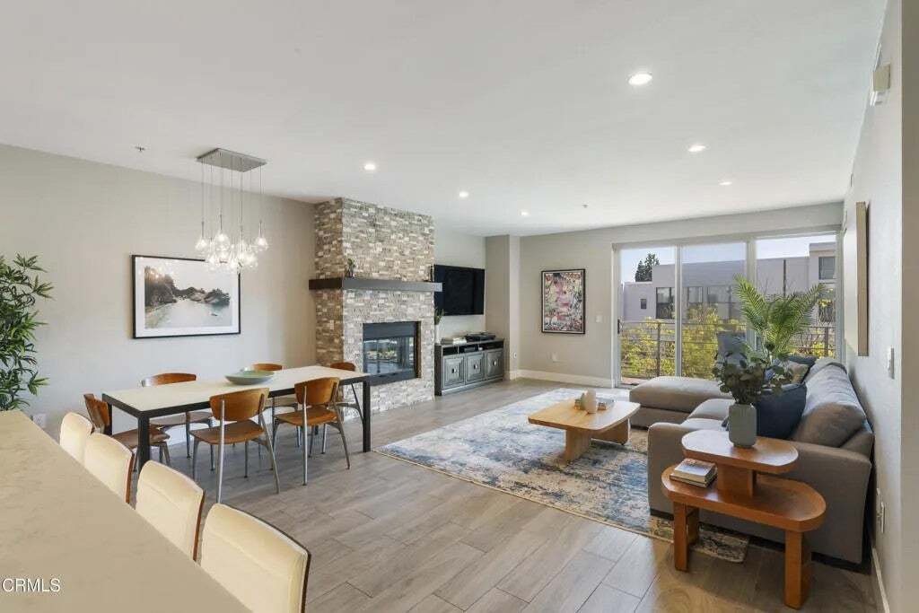 Condo in Altadena, California, United States 2 - 18871103