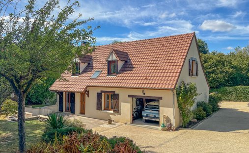 House in Coteau Sud, Chevreuse, France 1
