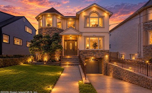 House in New York, New York, United States 1